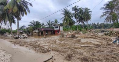 Banjir Telah Surut, Masa Depan Anak-anak Jangan