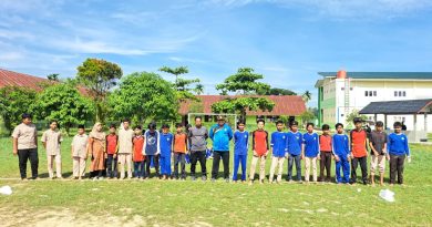 OSIM MTsN 1 Aceh Timur Gelar Lomba Tarik Tambang Antar Kelas Pasca Ujian Semester OSIM MTsN 1 Aceh Timur Gelar Lomba Tarik Tambang Antar Kelas Pasca Ujian Semester