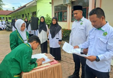 M. Reza Fahrezi dan Syafika Alifa Resmi Pimpin OSIM MTsN 1 Aceh Timur Periode 2026/2027 M. Reza Fahrezi dan Syafika Alifa Resmi Pimpin OSIM MTsN 1 Aceh Timur Periode 2026/2027